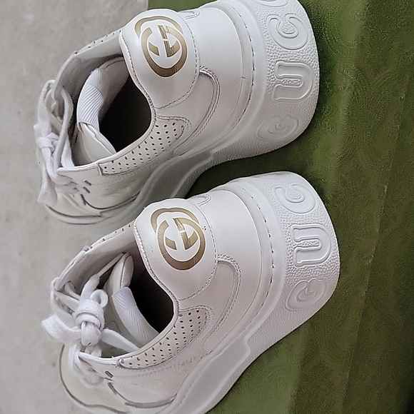 Gucci Women's GG embossed sneaker used as is size 7.5 or 37.5 - Picture 4 of 6